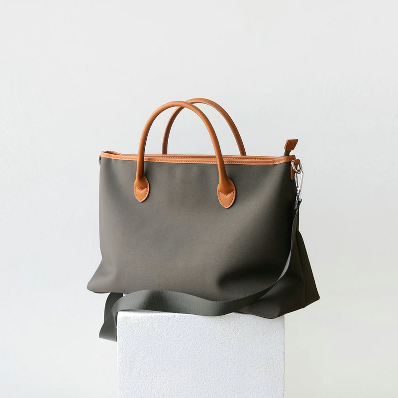 Women Hand Bags For Office - シンプルでスタイリッシュな大容量トートバッグ。女性用、16インチのノートパソコン収納可能、防水ナイロン製、ビジネスやオフィスでの使用に最適。