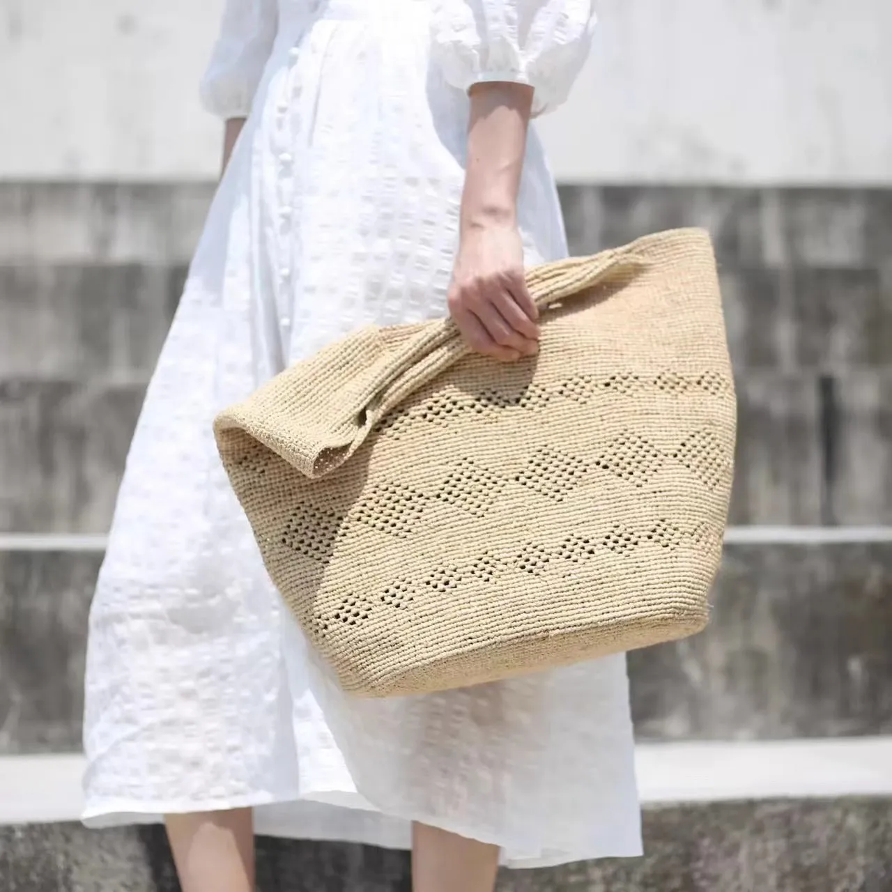 ファッションカジュアル大容量天然ラフィア草ストロー織りバッグ - Women'S Raffia Bags のレビューと価格