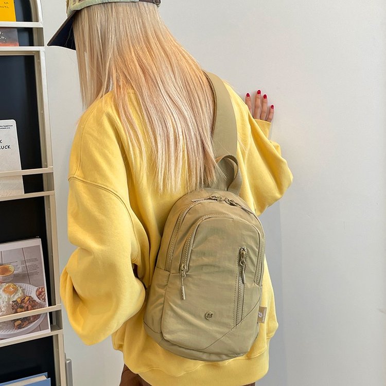 防水大容量スポーツチェストバッグ女性用アウトドアマウンテンバ - Women Bags Branded のレビューと価格